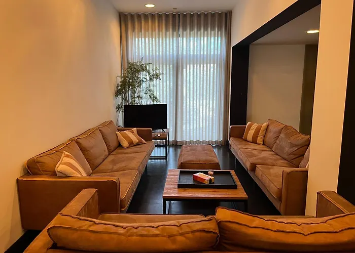 La Petite Fleur Nyaraló *